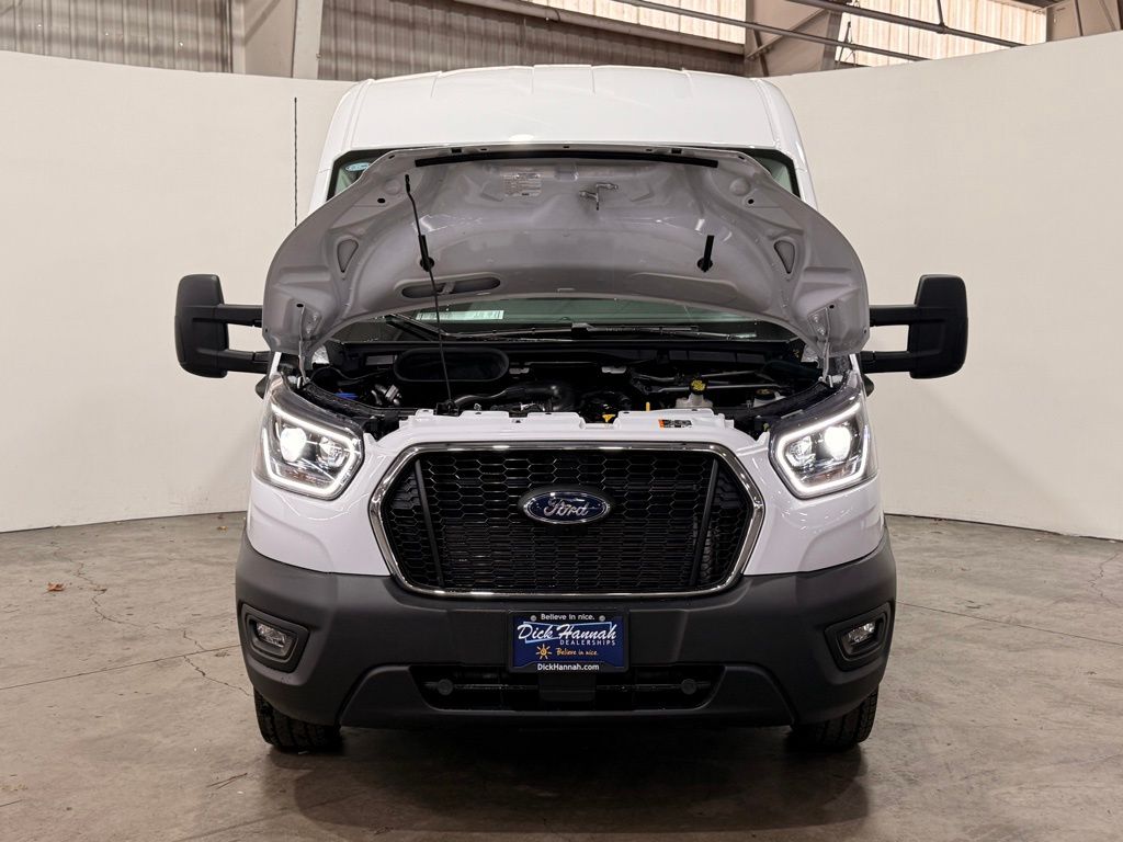 2025 Ford Transit photo 4