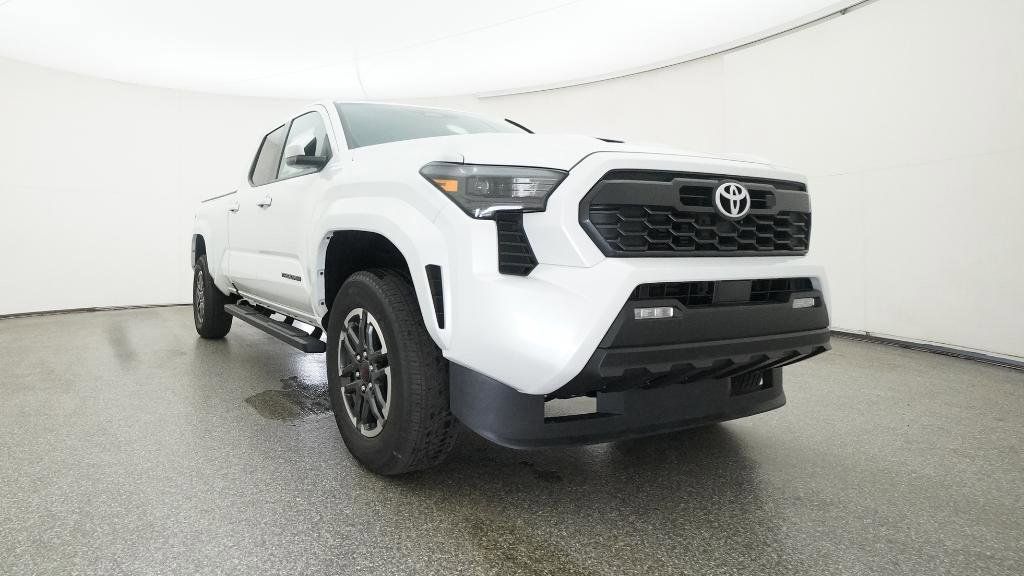 Thumbnail: 2025 Toyota Tacoma - 10