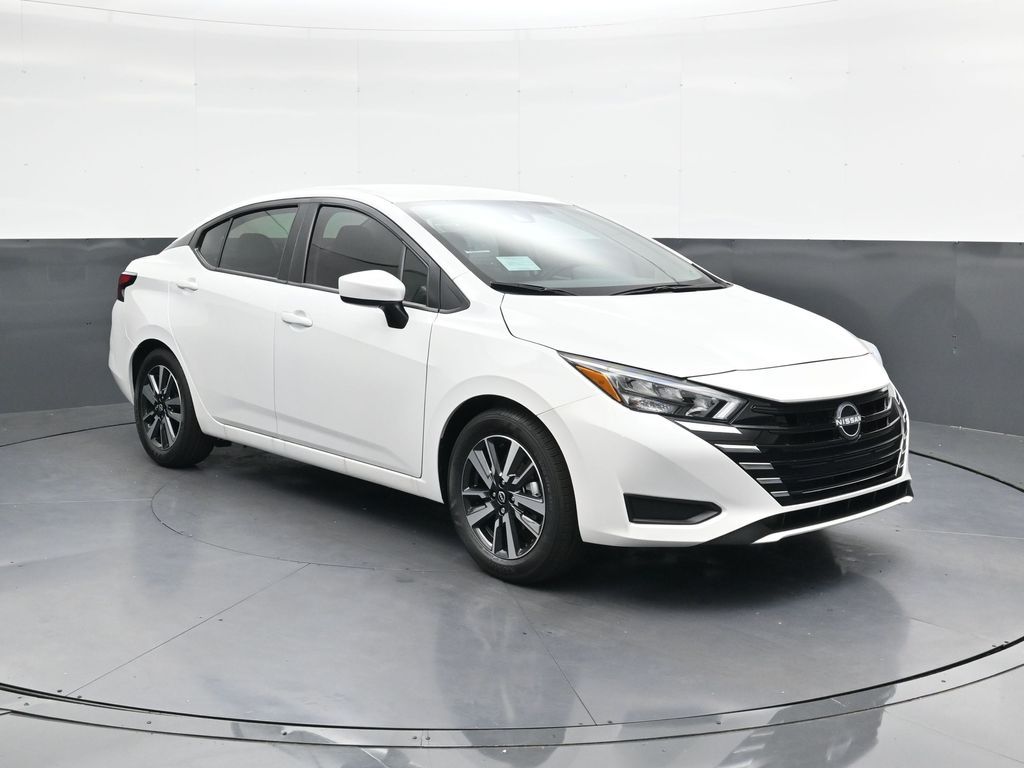 2025 Nissan Versa SV FWD