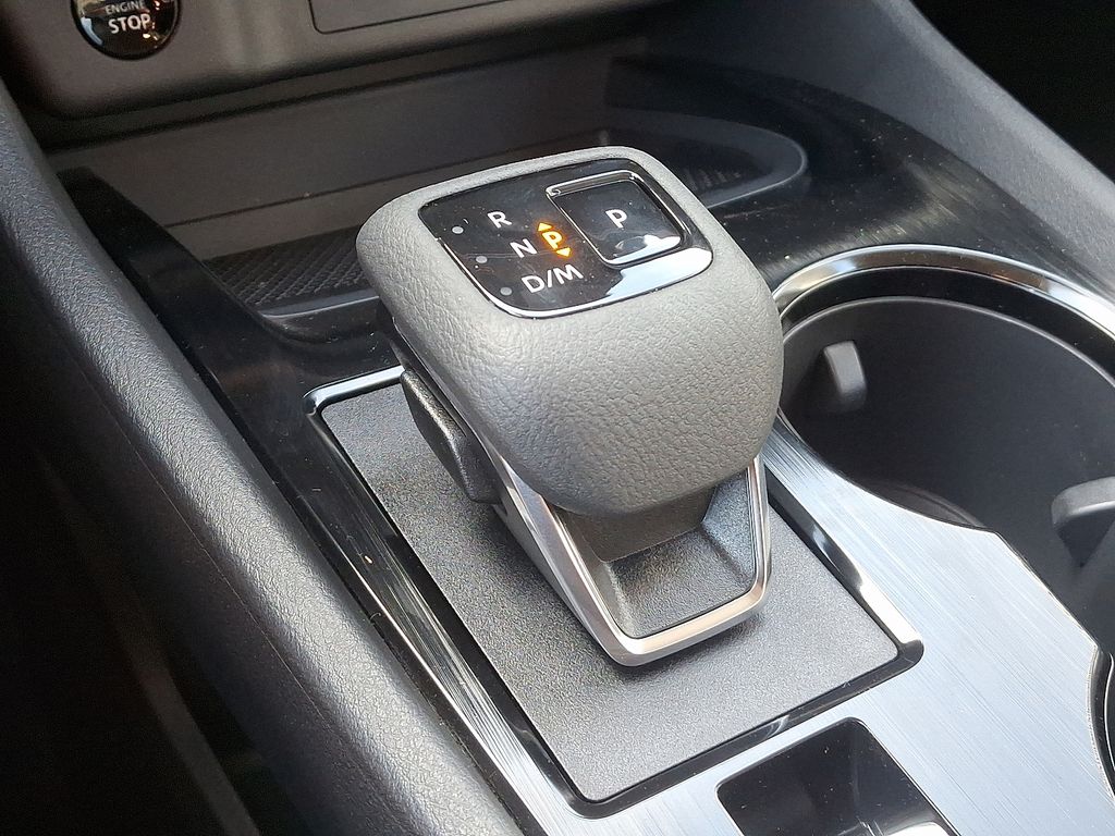 2025 Nissan Rogue Rock Creek 8