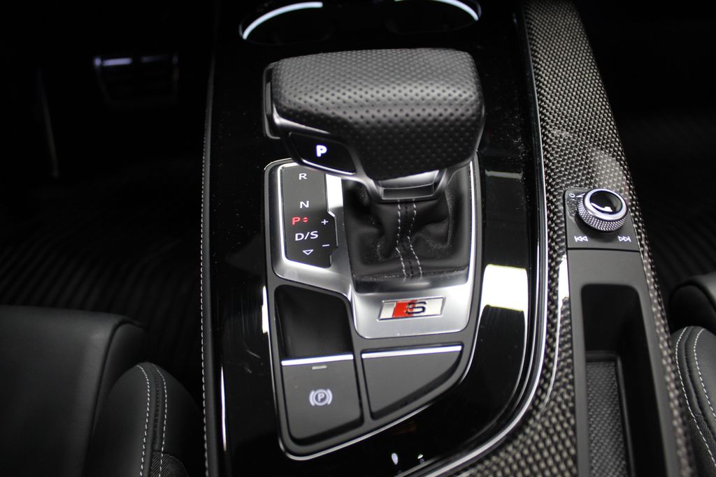 Thumbnail: 2023 Audi S4 - 15