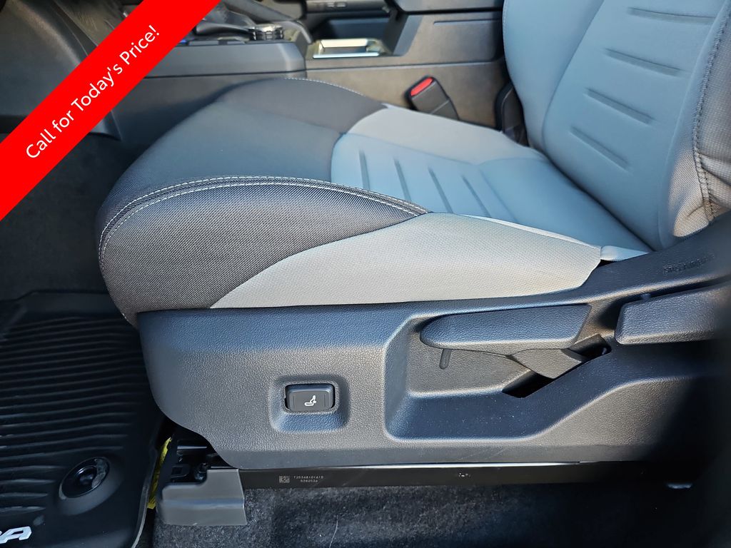 2026 Toyota Tacoma TRD PreRunner - Photo 17