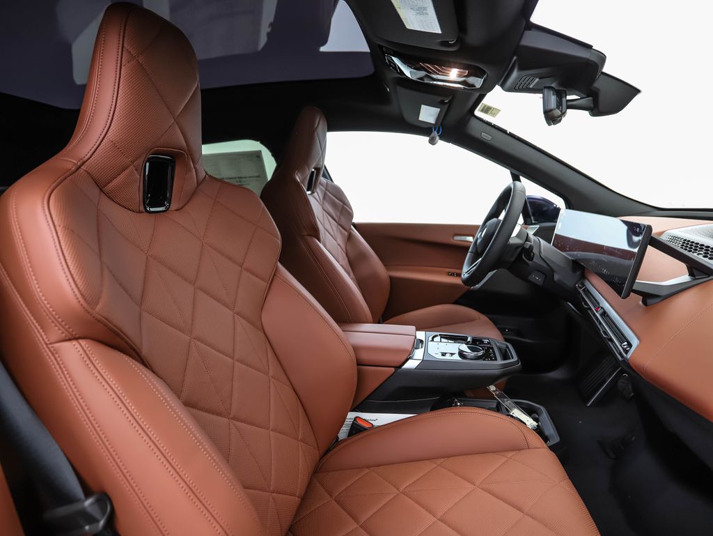 Thumbnail: 2026 BMW iX - 31