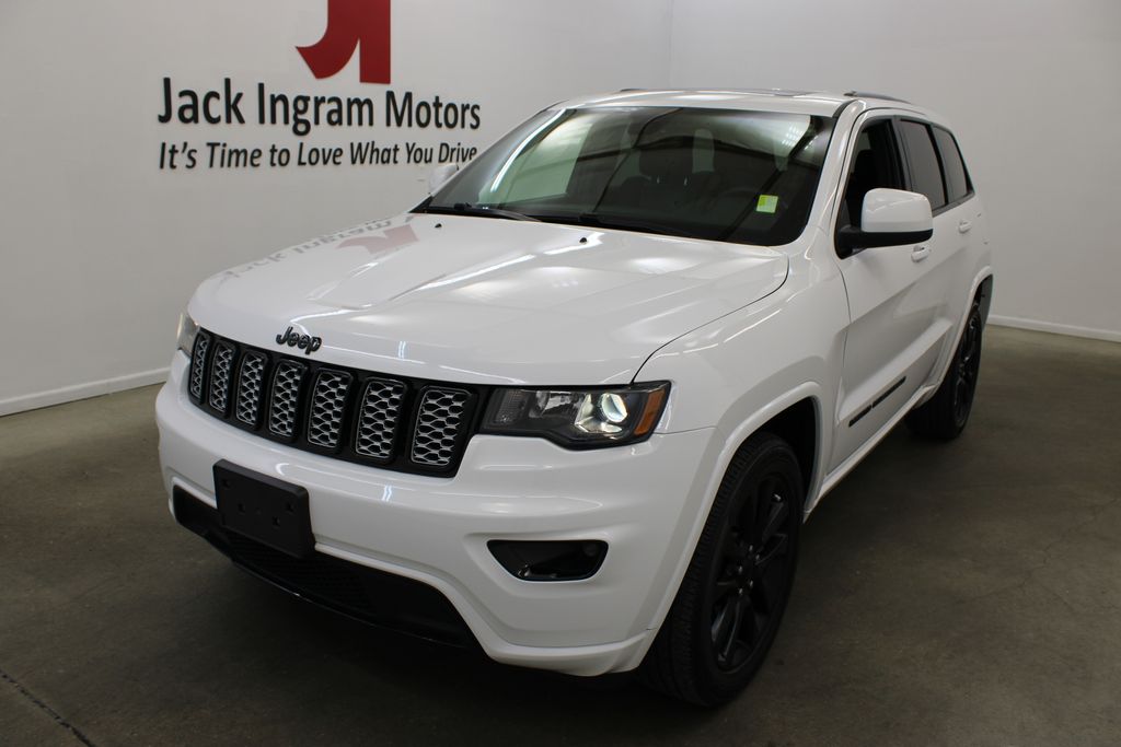 used 2022 Jeep Grand Cherokee WK car, priced at $26,499