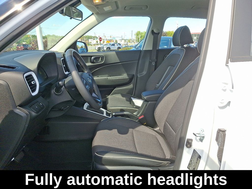 Thumbnail: 2025 Hyundai Venue - 15