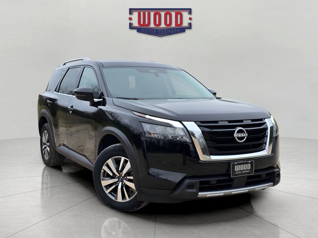 2025 Nissan Pathfinder SL 4WD