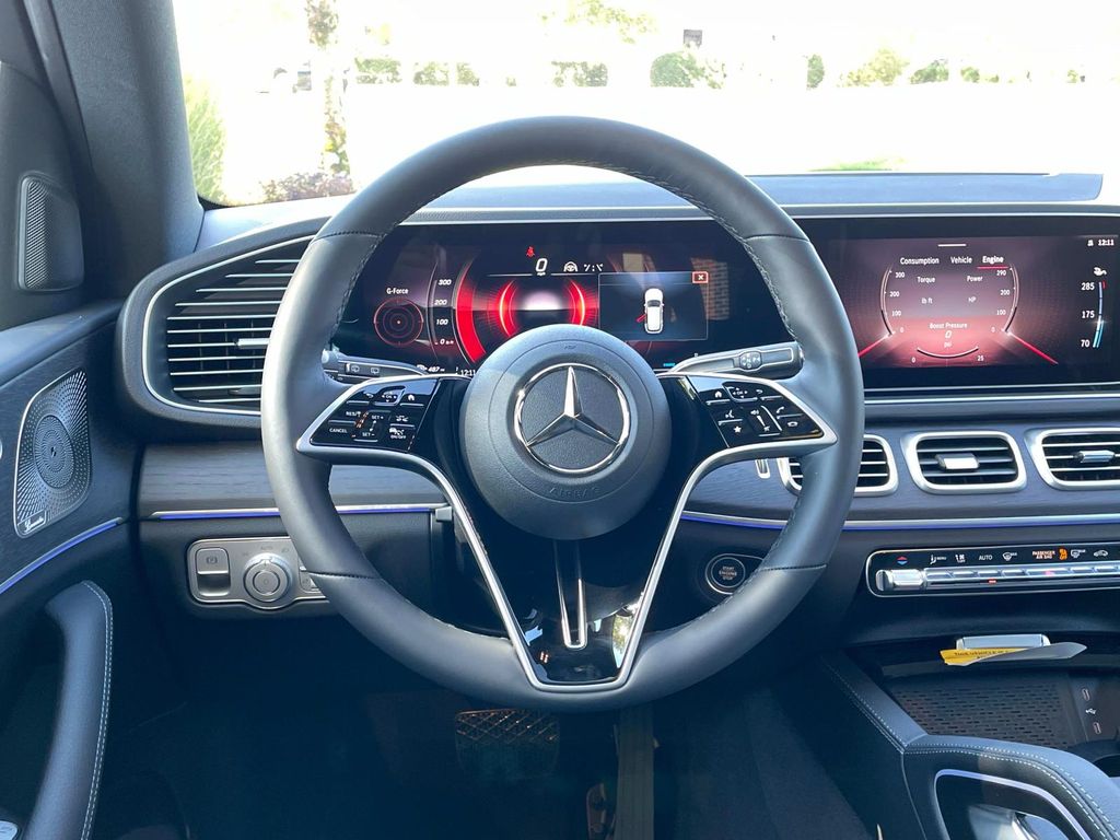 Thumbnail: 2025 Mercedes-Benz GLE - 10