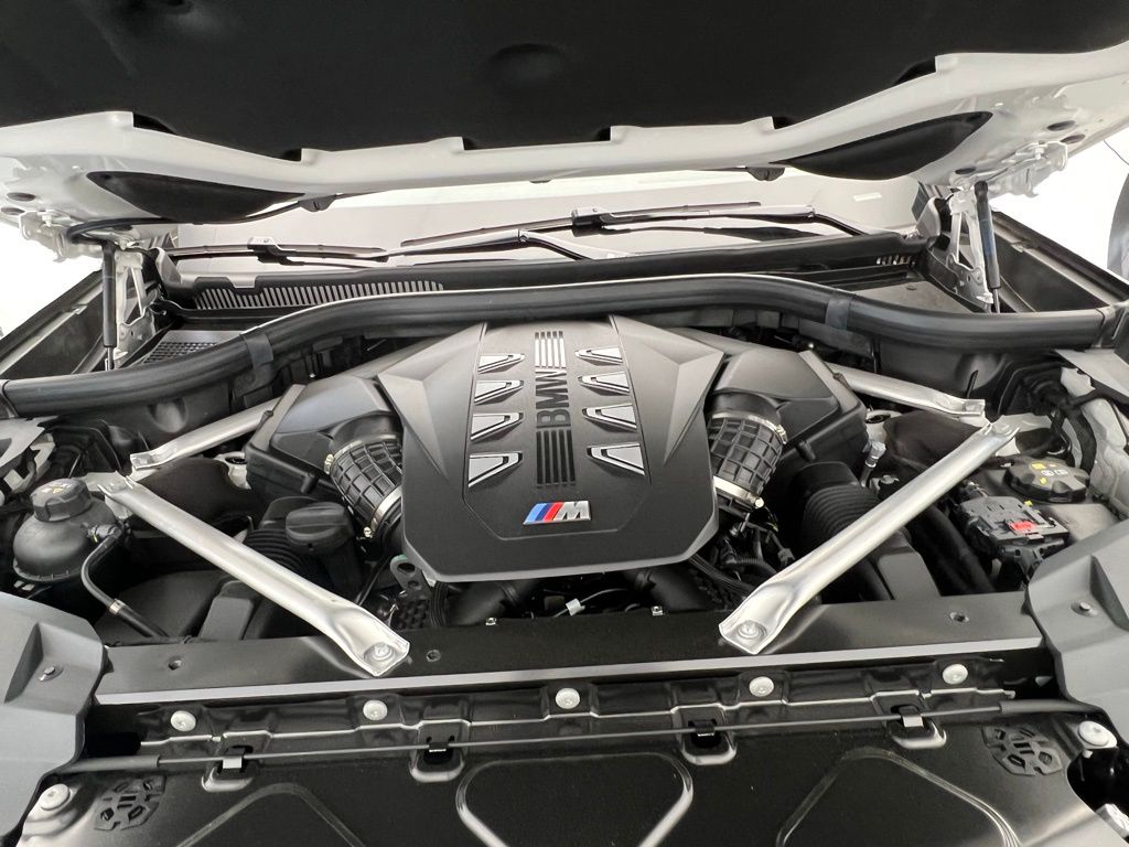 Thumbnail: 2025 BMW X7 - 6