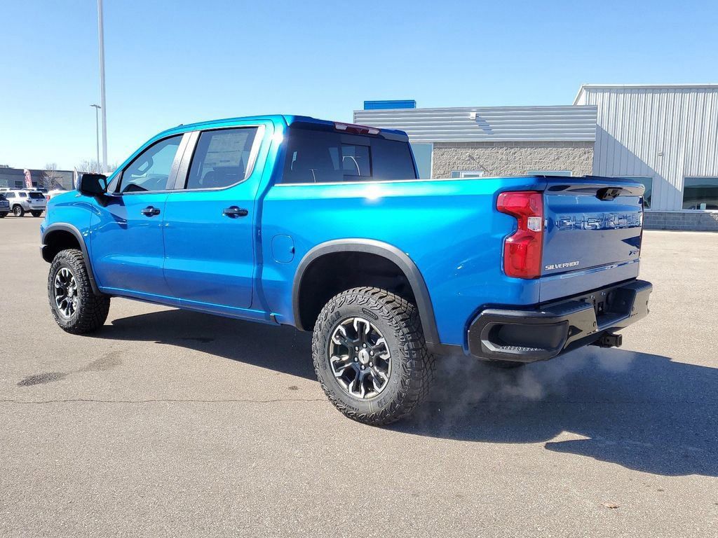 2024 Chevrolet Silverado 1500 ZR2 4