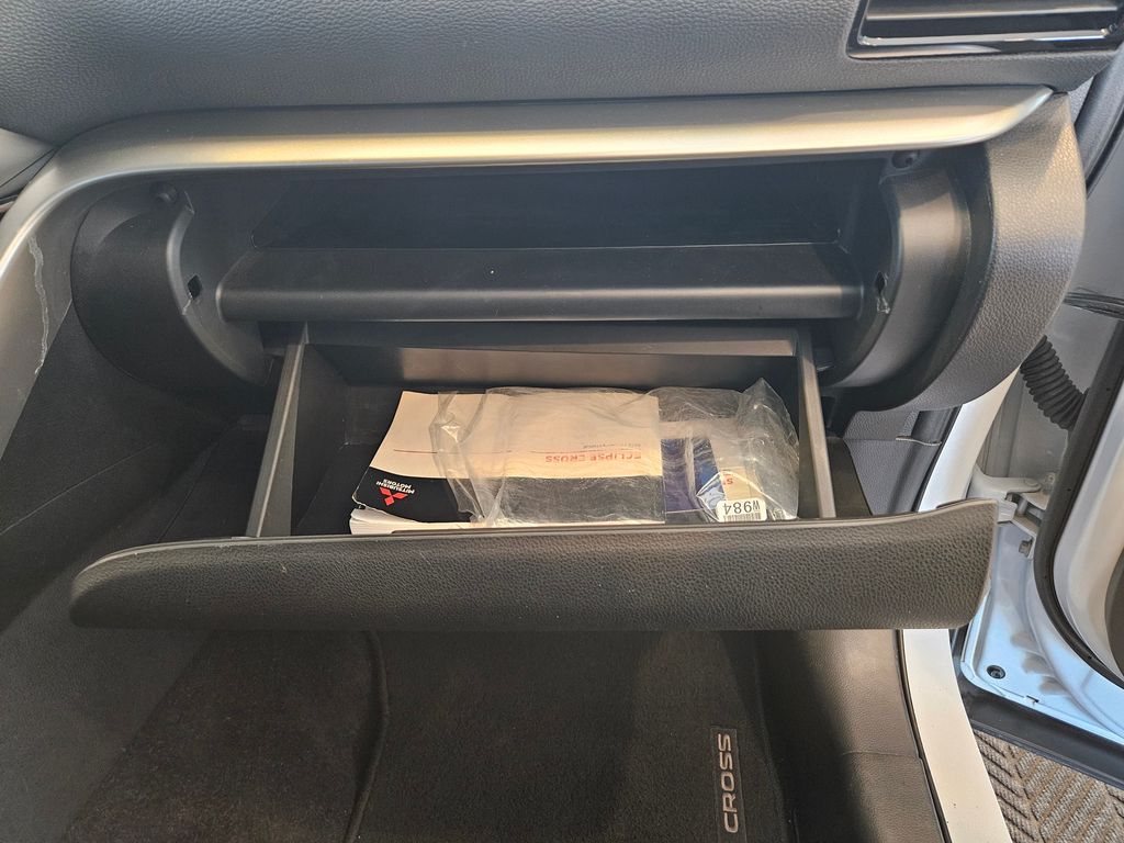 2024 Mitsubishi Eclipse Cross SE