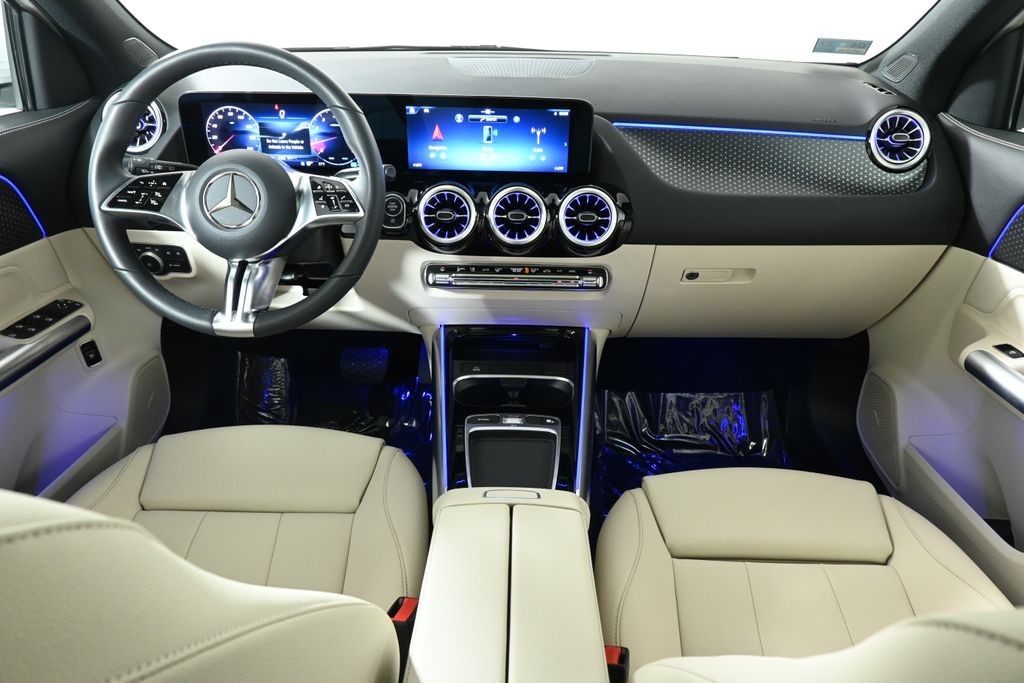 2025 Mercedes-Benz GLA 250 4MATIC 4