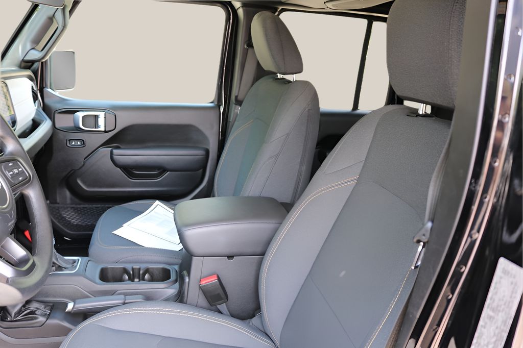 Used Car 2024 Jeep Gladiator  Sport For Sale Under $40,000 In Austin, Texas