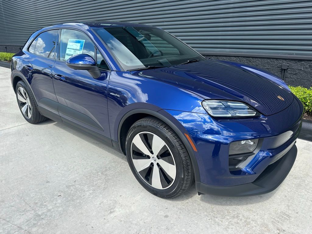 Thumbnail: 2026 Porsche Macan - 11