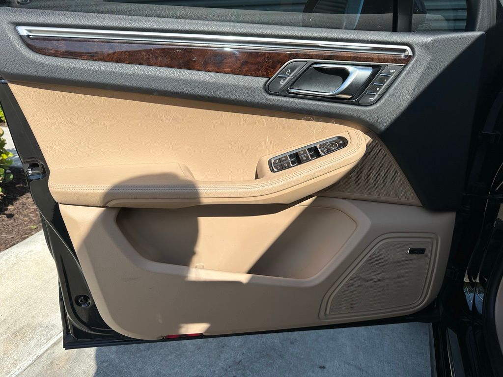 Thumbnail: 2024 Porsche Macan - 19