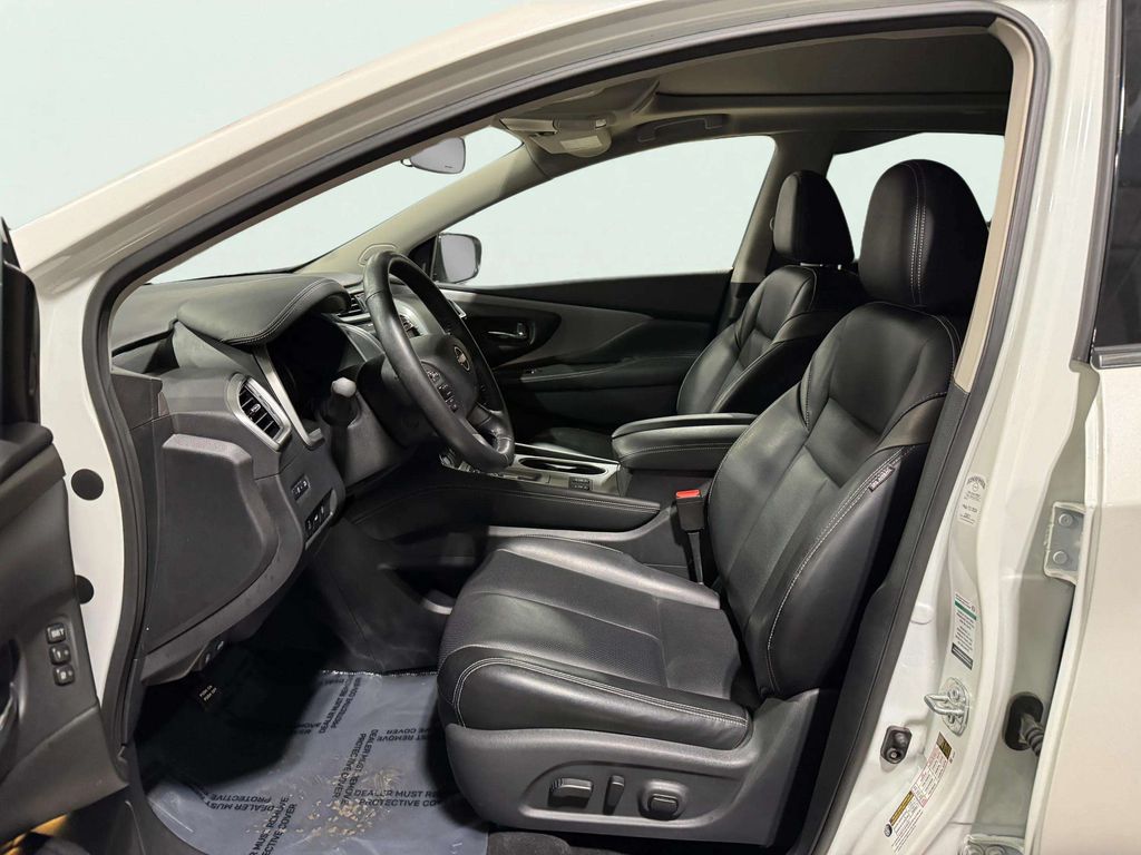 Used 2023 Pearl White Tricoat Nissan SL image 24