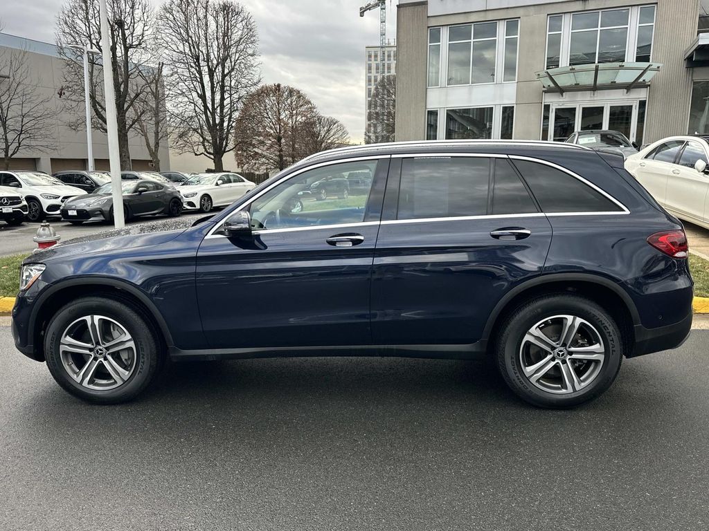 Thumbnail: 2022 Mercedes-Benz GLC - 14