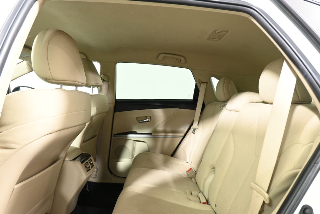 2009 Toyota Venza Base 28