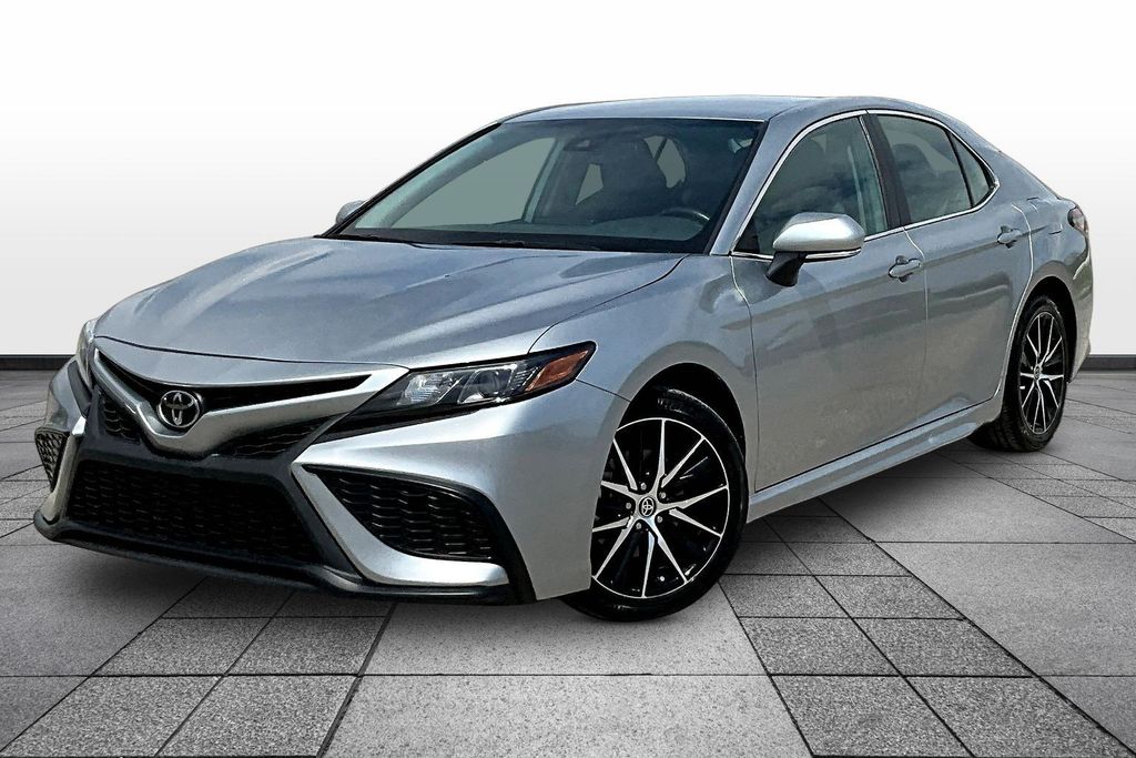 Celestial Silver 2024 Toyota Camry SE FWD Sedan Front-Wheel Drive 8-Speed Automatic