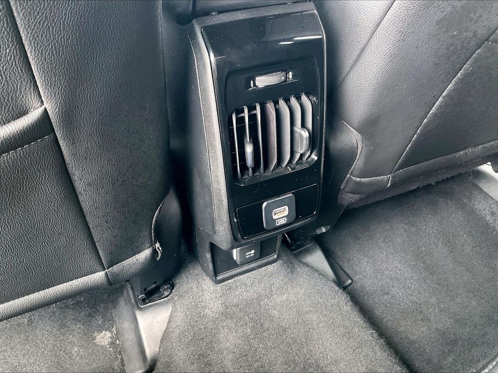 2024 Jeep Compass — photo 25