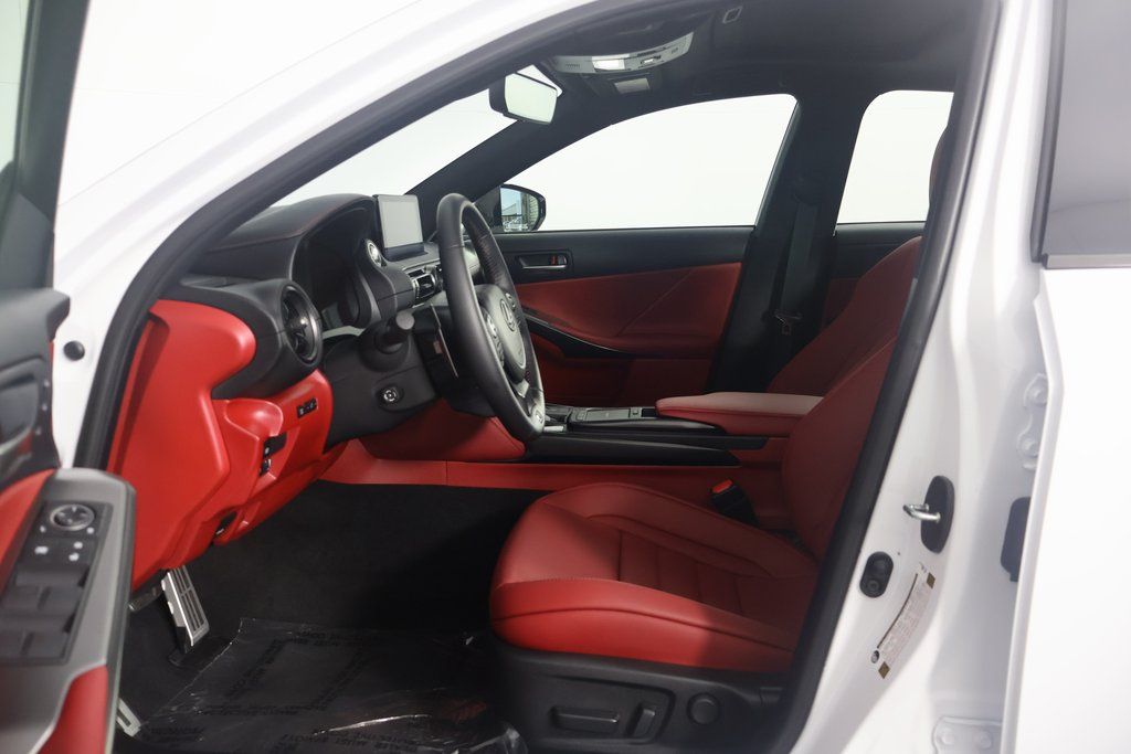 2024 Lexus IS 500 F Sport Performance 10