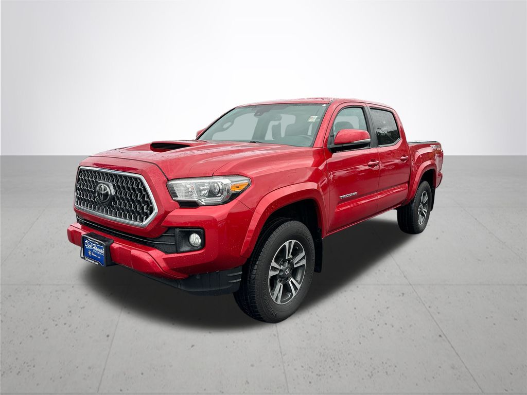 2019 Toyota Tacoma TRD Sport photo 2