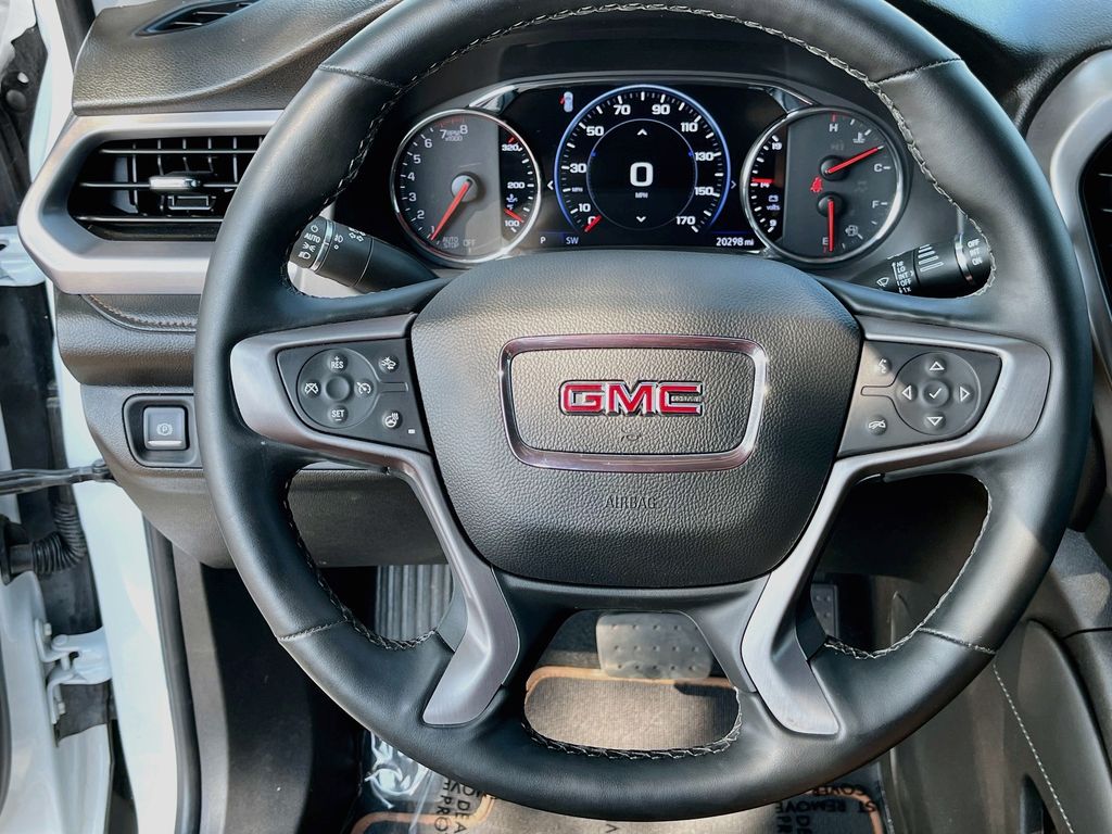 Used 2023 White GMC AT4 image 11