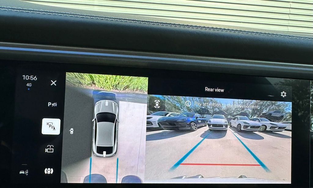 Thumbnail: 2025 Porsche Macan - 30