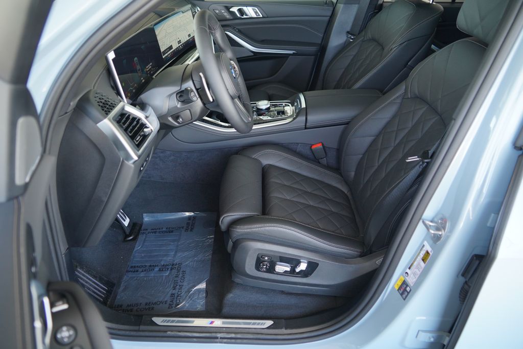 Thumbnail: 2026 BMW X5 - 11