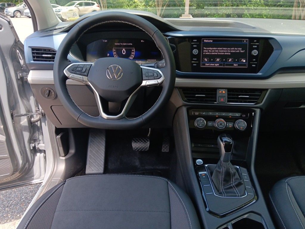 2024 Volkswagen Taos 1.5T SE 13