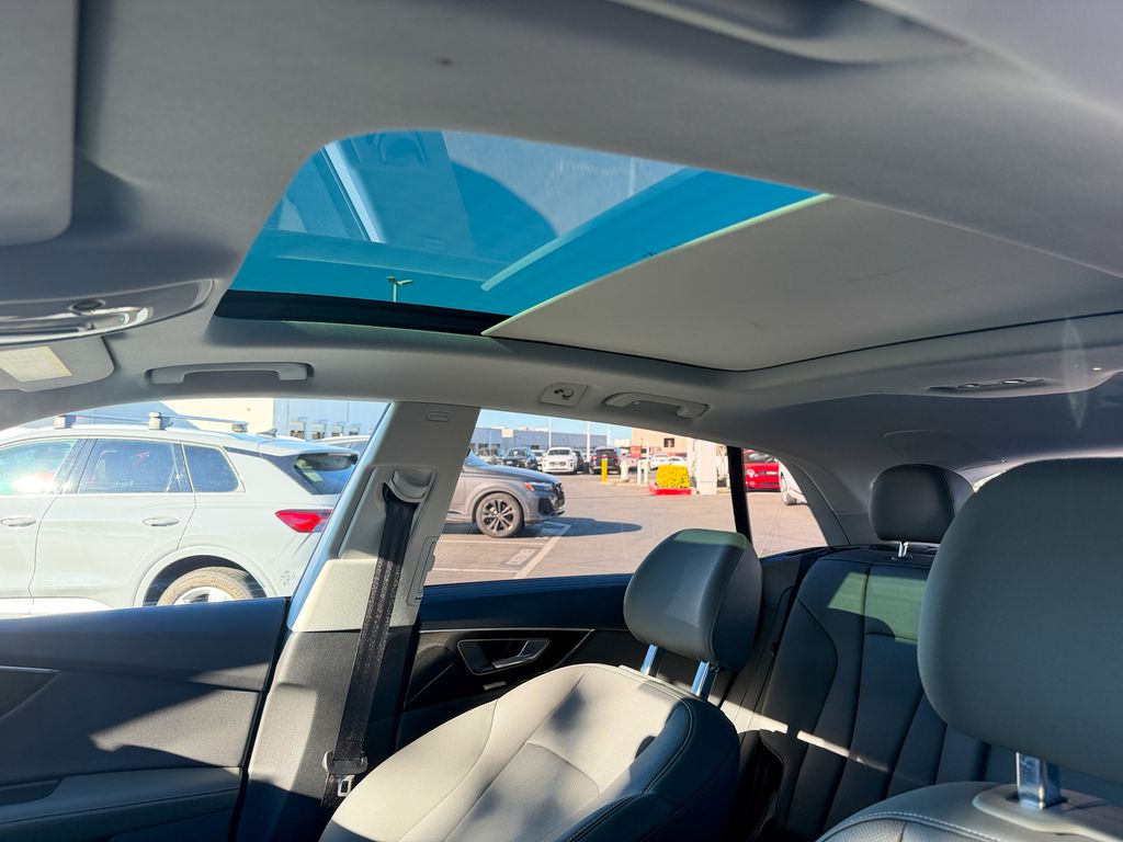 Certified Used 2025 Blue Audi 55 Premium Plus image 27