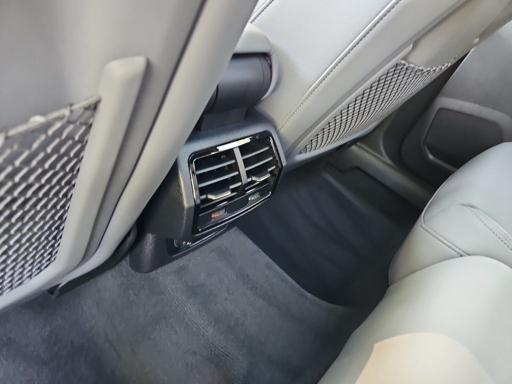 2025 Audi Q3 Premium photo