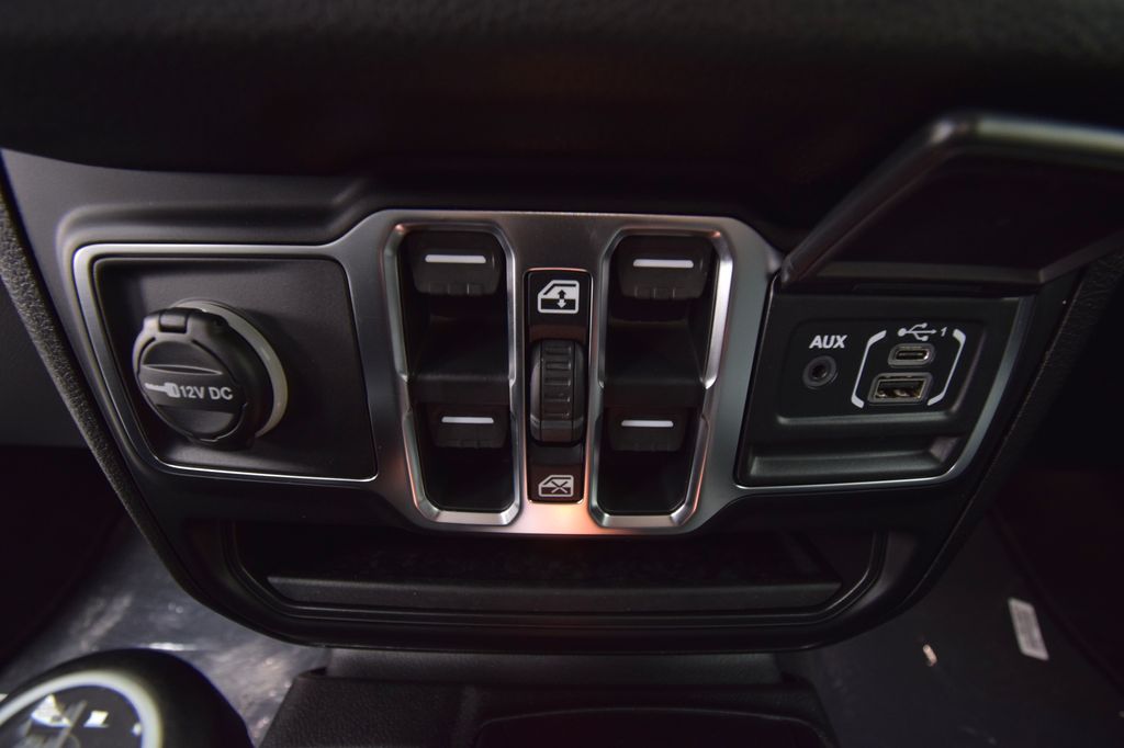 new 2026 Jeep Gladiator car, priced at $47,491