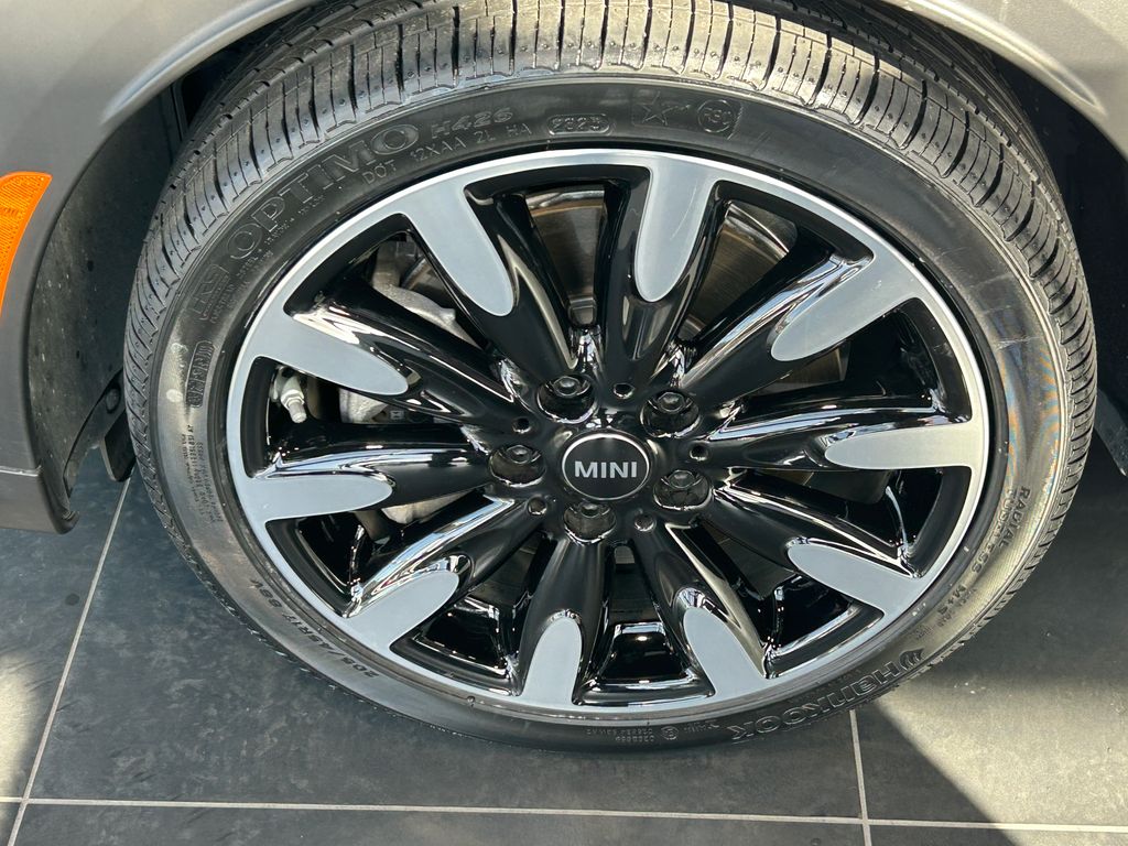 Thumbnail: 2023 MINI Cooper - 9