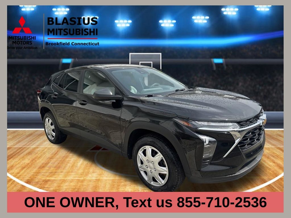 Mosaic Black Metallic 2024 Chevrolet Trax LS FWD SUV / Crossover Front-Wheel Drive 6-Speed Automatic