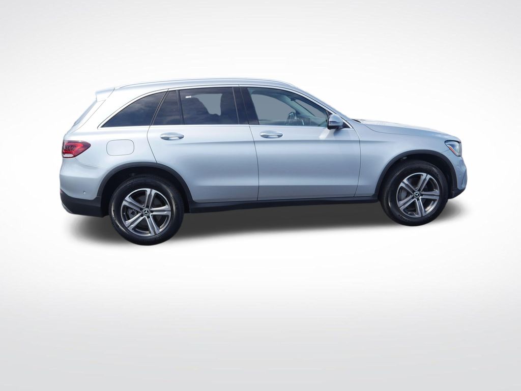 Thumbnail: 2022 Mercedes-Benz GLC - 6