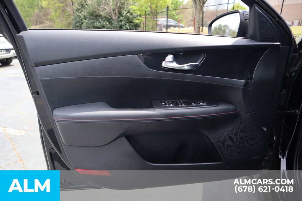 Used 2023 Black Kia GT image 15