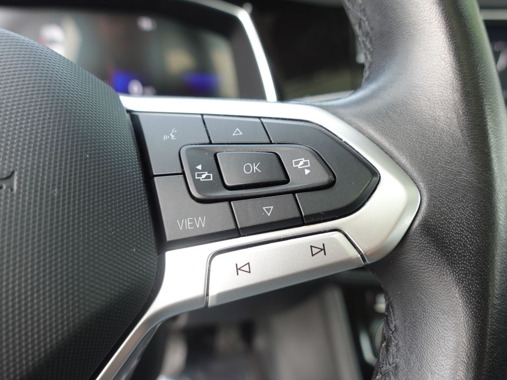 Used 2024  Volkswagen 1.5T SE image 15