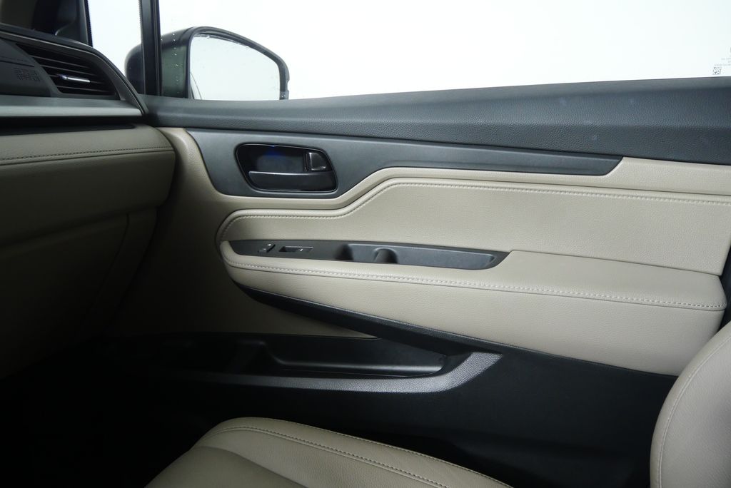 Thumbnail: 2023 Honda Odyssey - 32