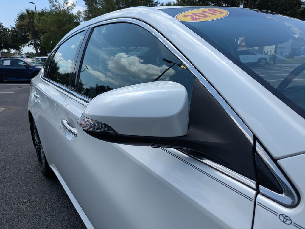 Used 2016 Toyota Avalon Sedan