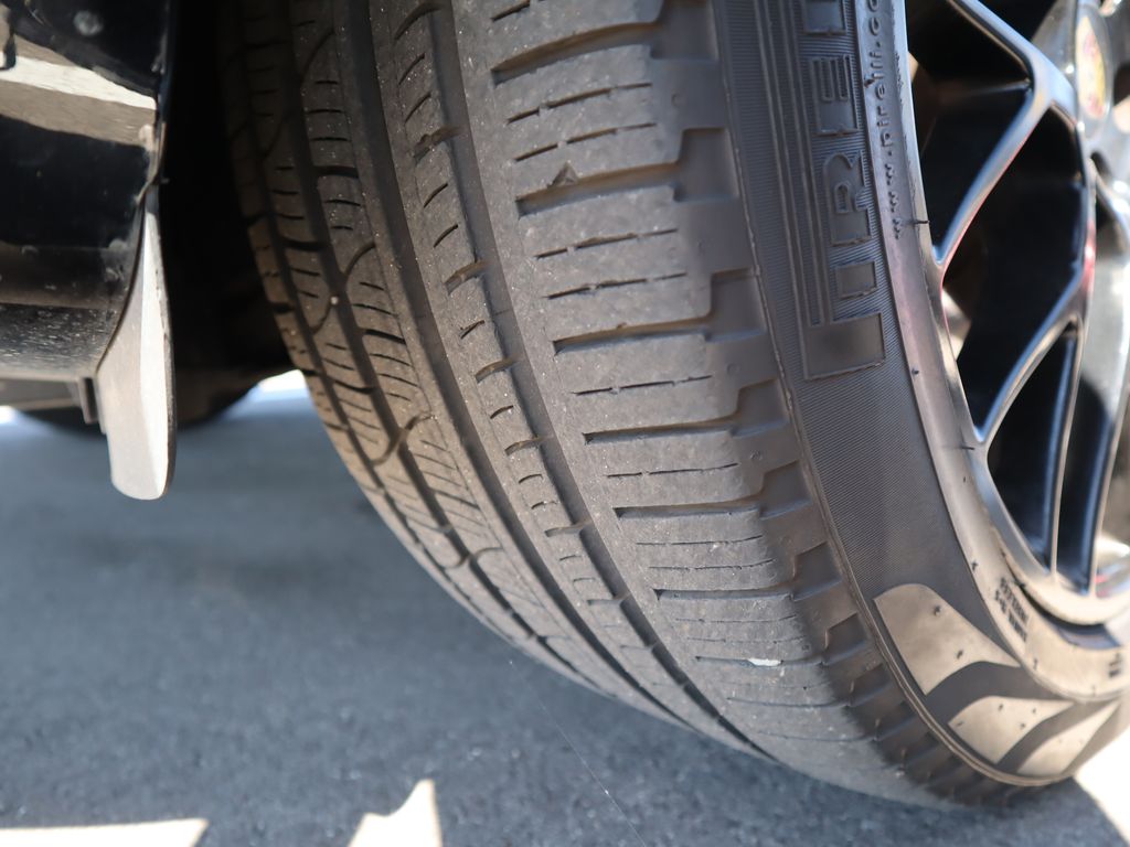 Thumbnail: 2018 Porsche Macan - 14