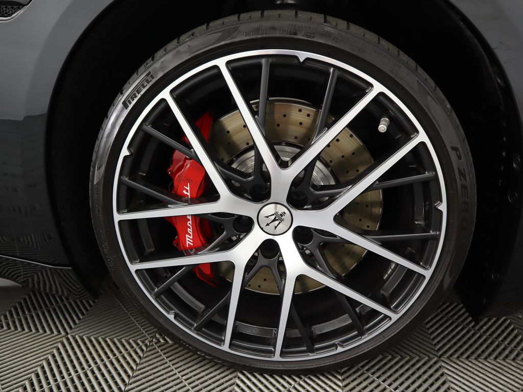 2024 Maserati GranTurismo Trofeo 32