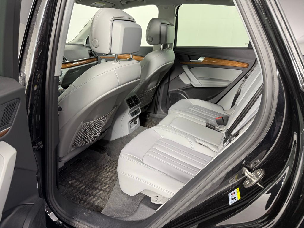 2022 Audi Q5 e Premium 16