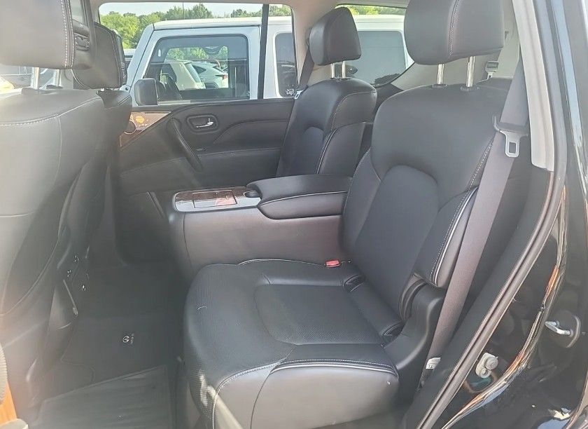 2019 Black Obsidian INFINITI QX80 LUXE 4X4 SUV