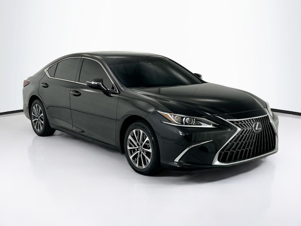 Thumbnail: 2025 Lexus ES - 3