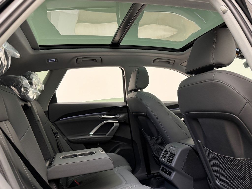 2025 Audi Q5 Premium 10