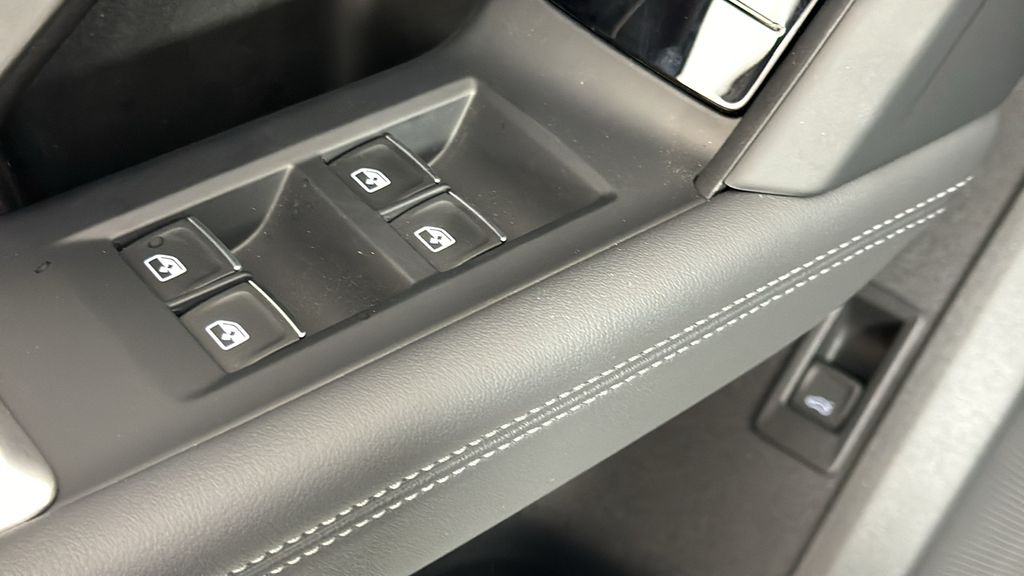 Thumbnail: 2025 Audi Q5 - 28