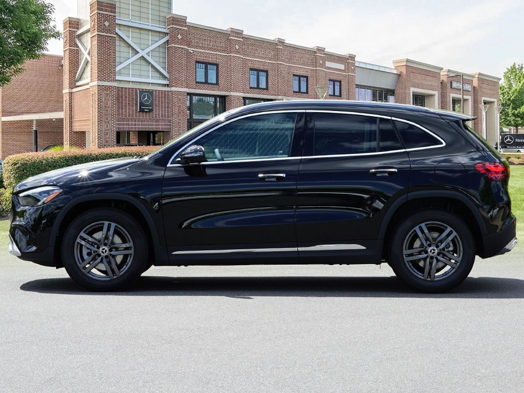 Thumbnail: 2026 Mercedes-Benz GLA - 8