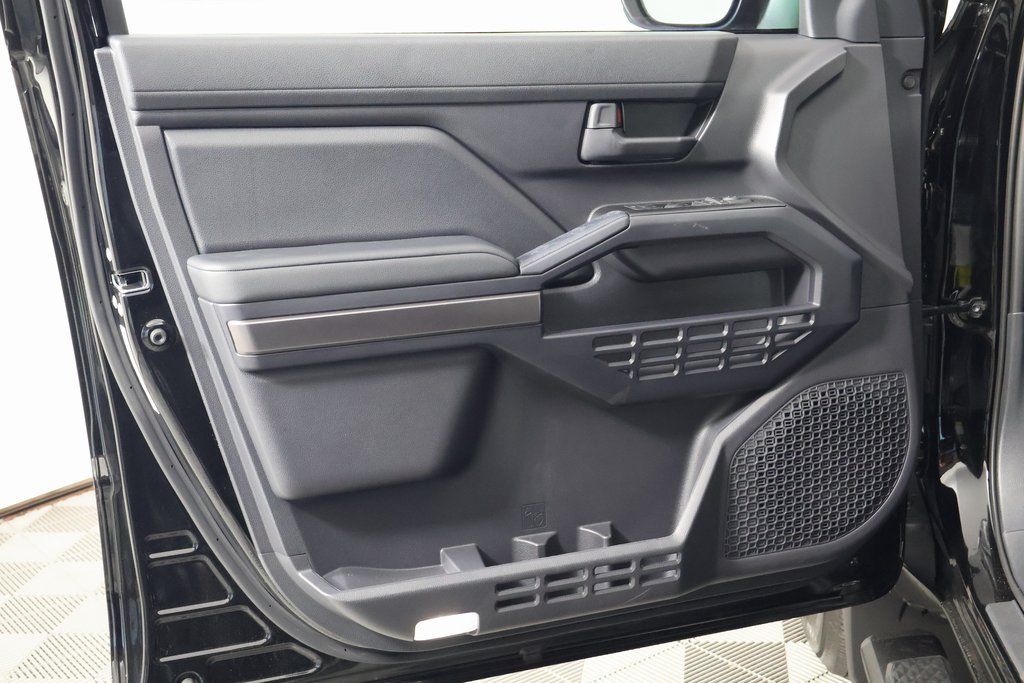 Thumbnail: 2025 Toyota 4Runner - 13