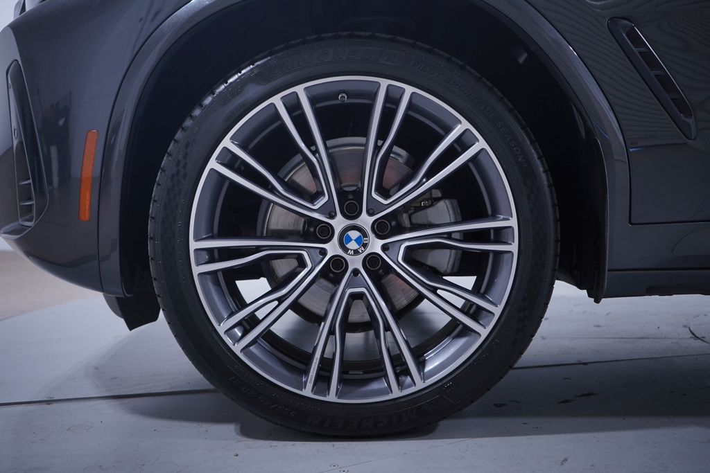 Thumbnail: 2022 BMW X3 - 2