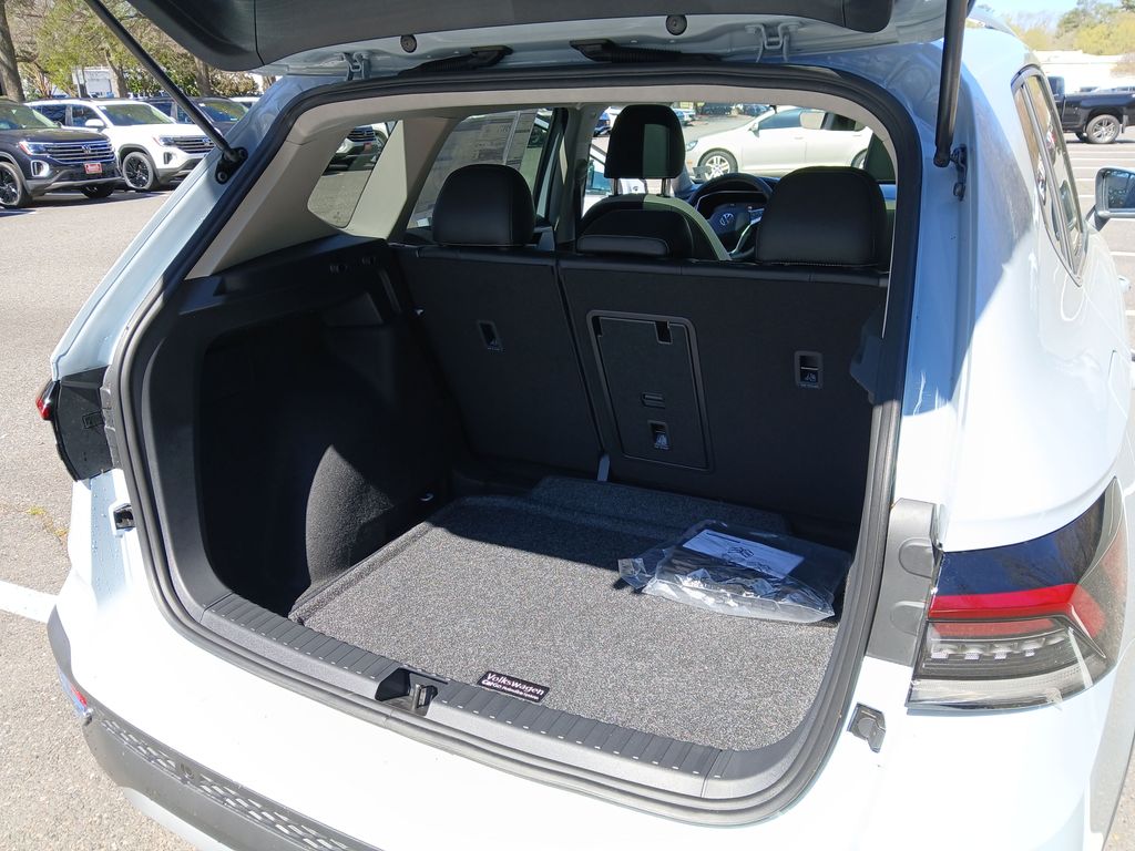 New 2026 Gray Volkswagen 1.5T SE image 22